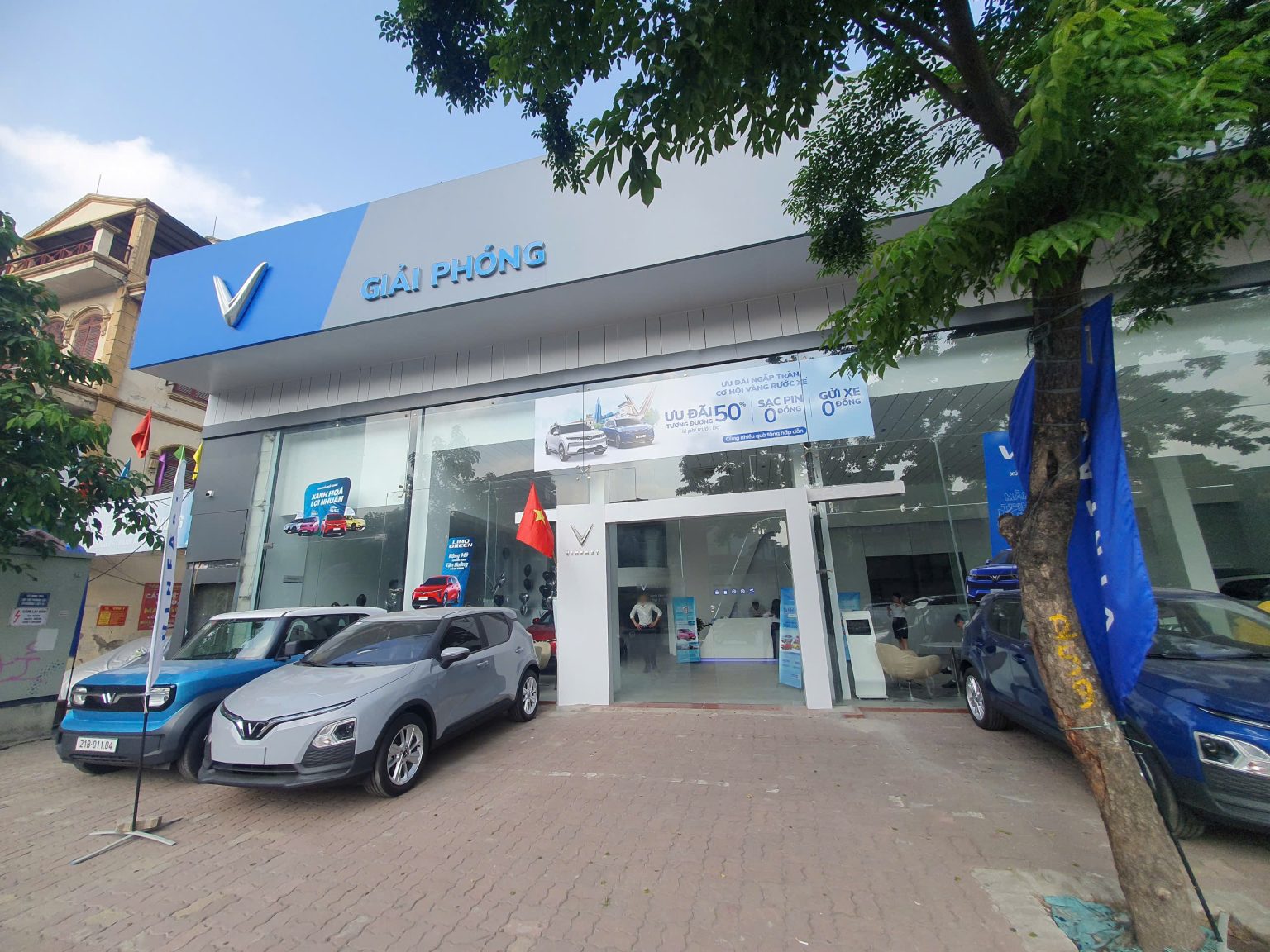 SHOWROOM VINFAST GIẢI PHÓNG